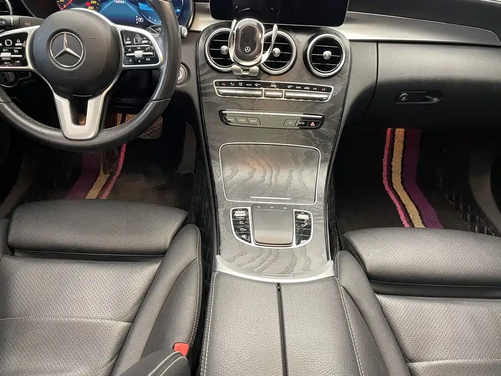 Mercedes-Benz C-Class — миниатюра 11