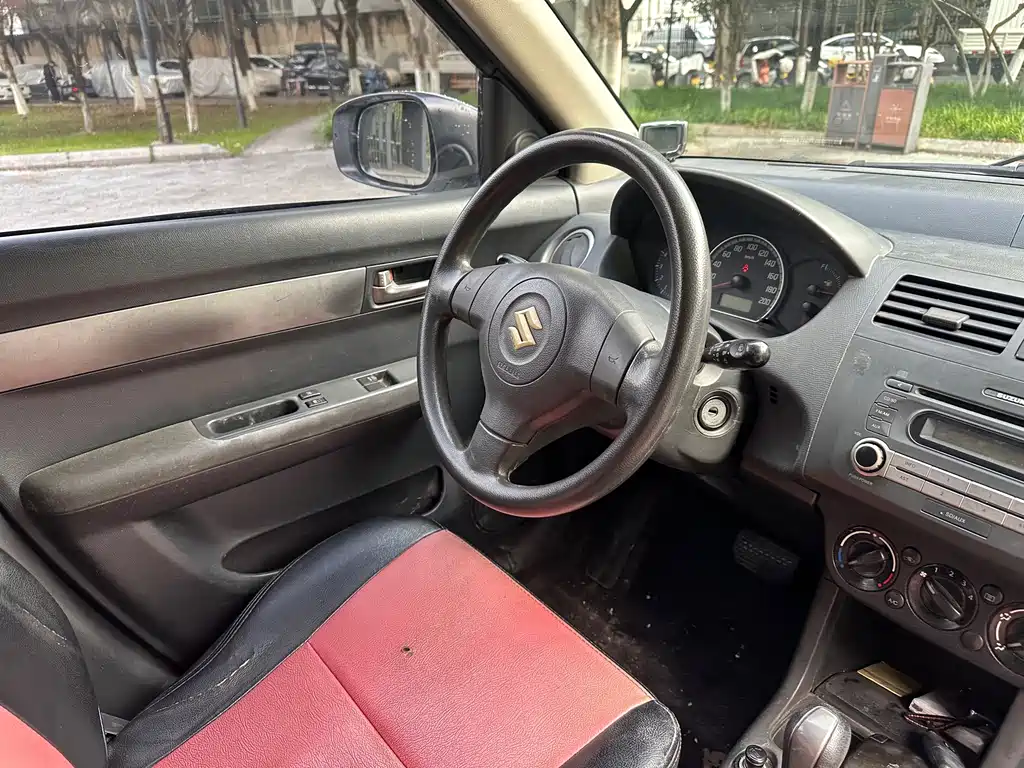 Suzuki Swift 1.5L Auto Standard Edition, фото 17