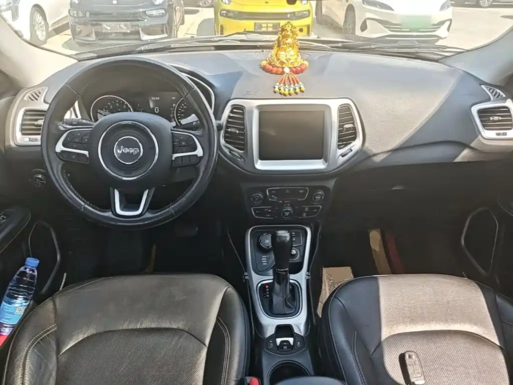 Jeep Compass — миниатюра 10