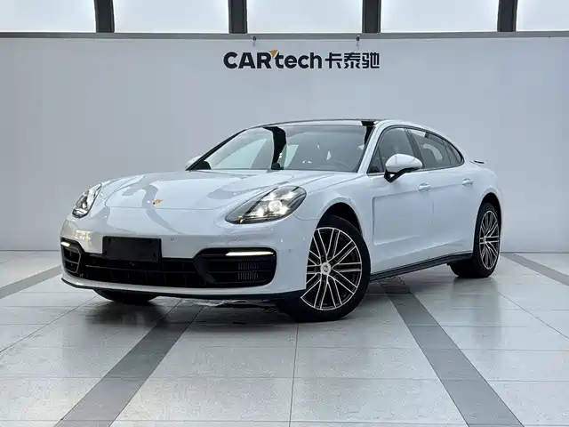 PORSCHE PANAMERA 2021