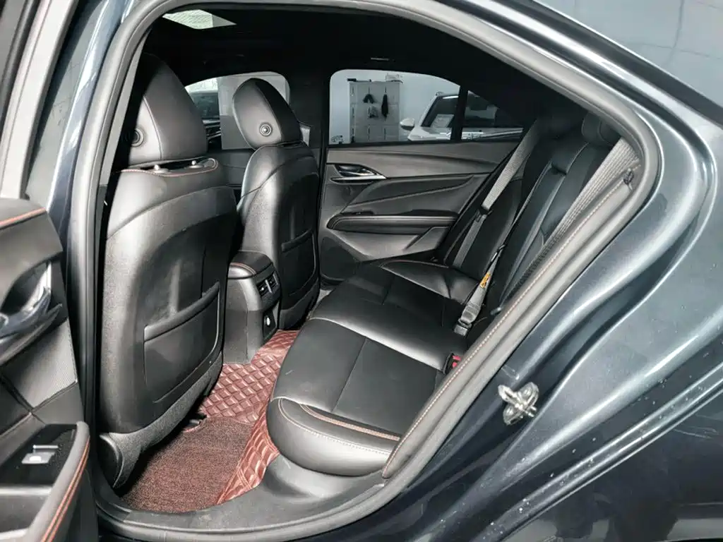 Cadillac CT4 — миниатюра 12