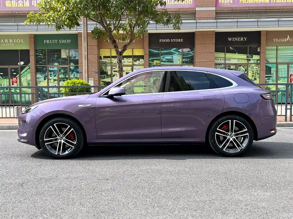 AITO ASK THE WORLD M5