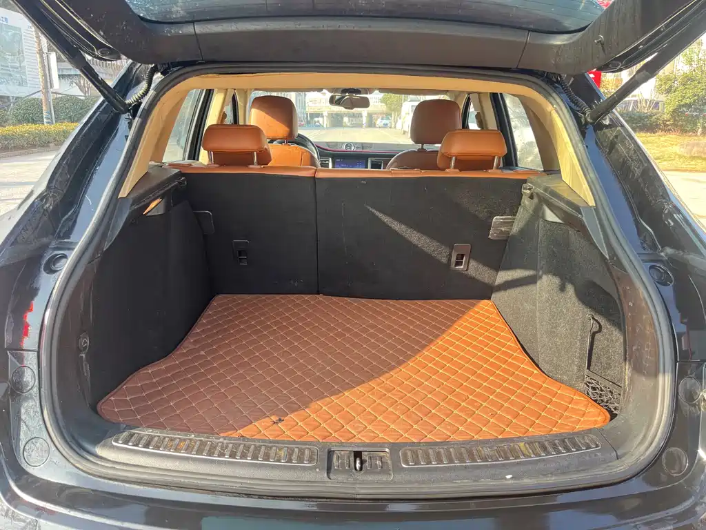 Zotye SR9 2017 2.0T AT