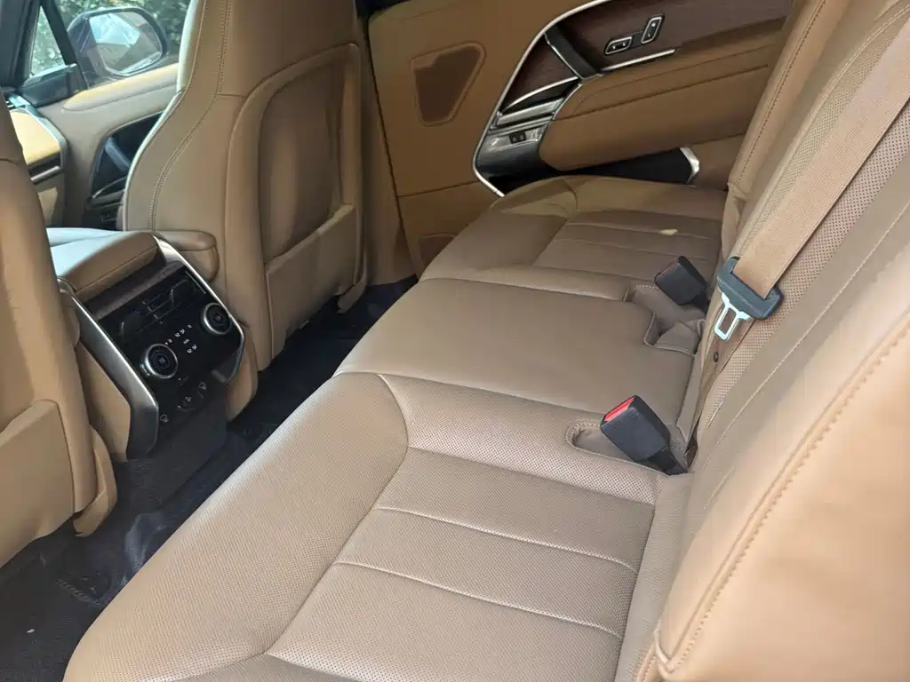 Land Rover Range Rover — миниатюра 9