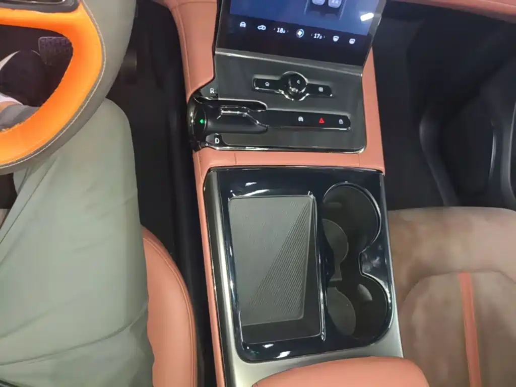 NIO EC6 — миниатюра 14