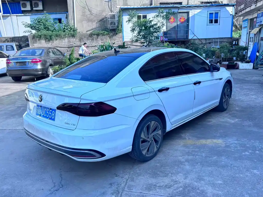 Volkswagen Bora 2023 280TSI DSG