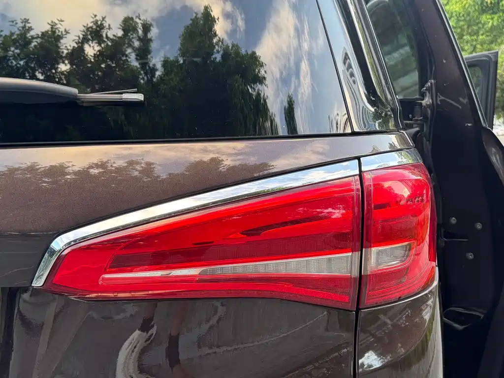 Buick GL8 — миниатюра 24