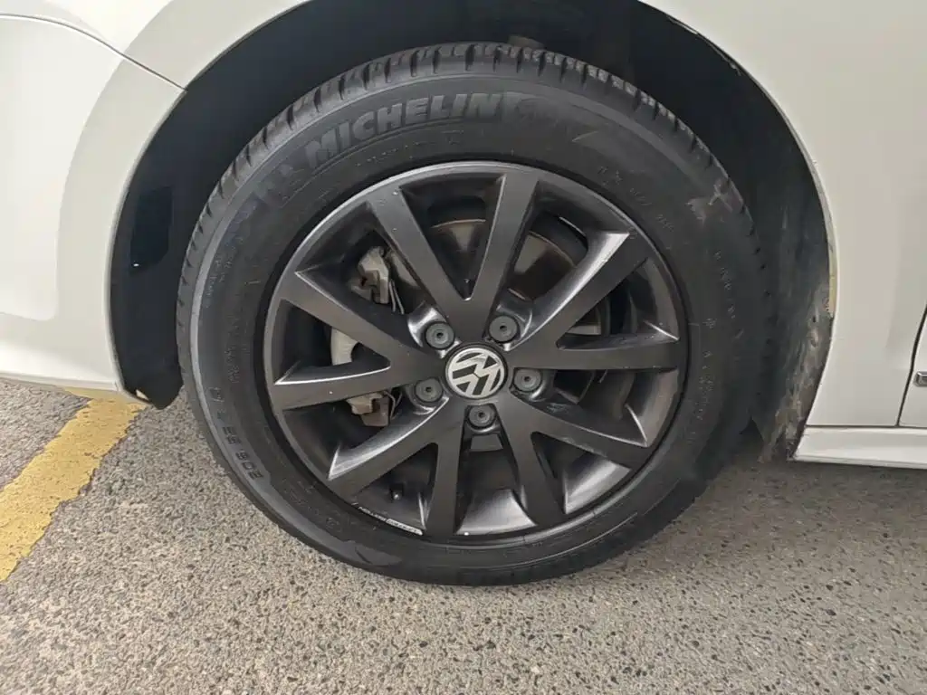 Volkswagen Sagitar — миниатюра 23