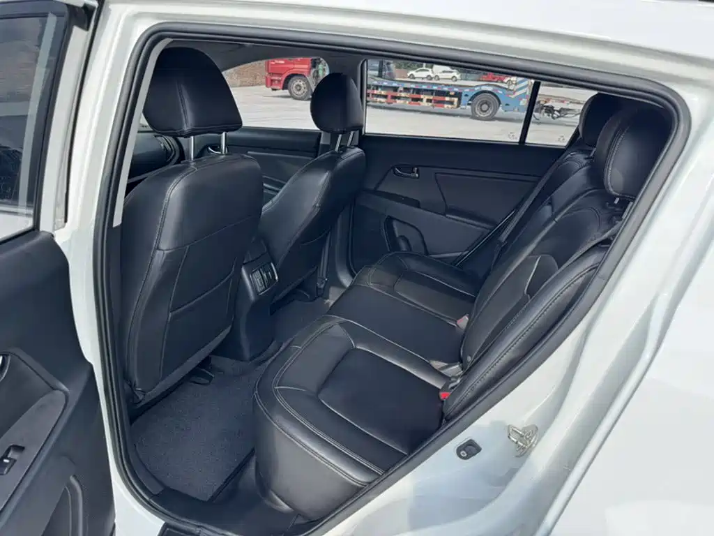 Kia Sportage — миниатюра 14