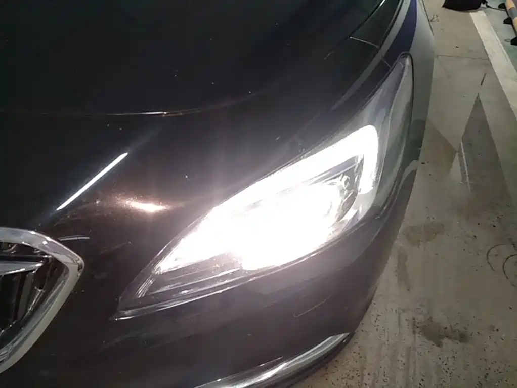 Buick LaCrosse — миниатюра 24