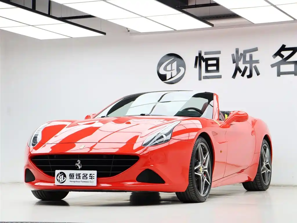 FERRARI CALIFORNIA T