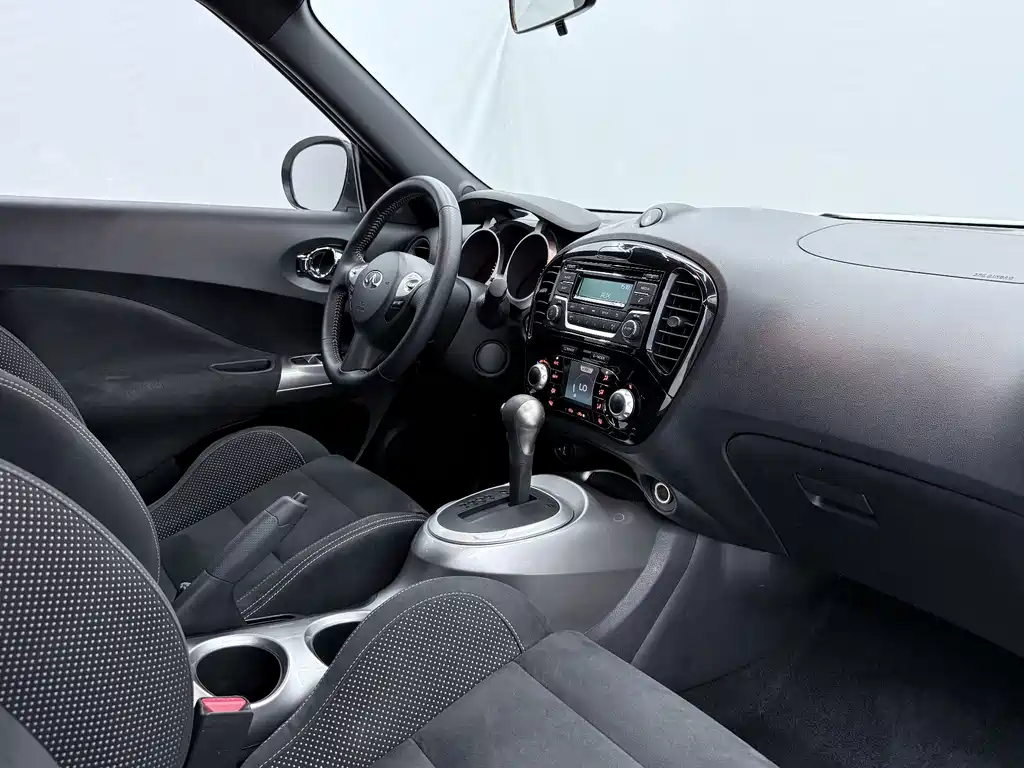 Infiniti ESQ — миниатюра 9