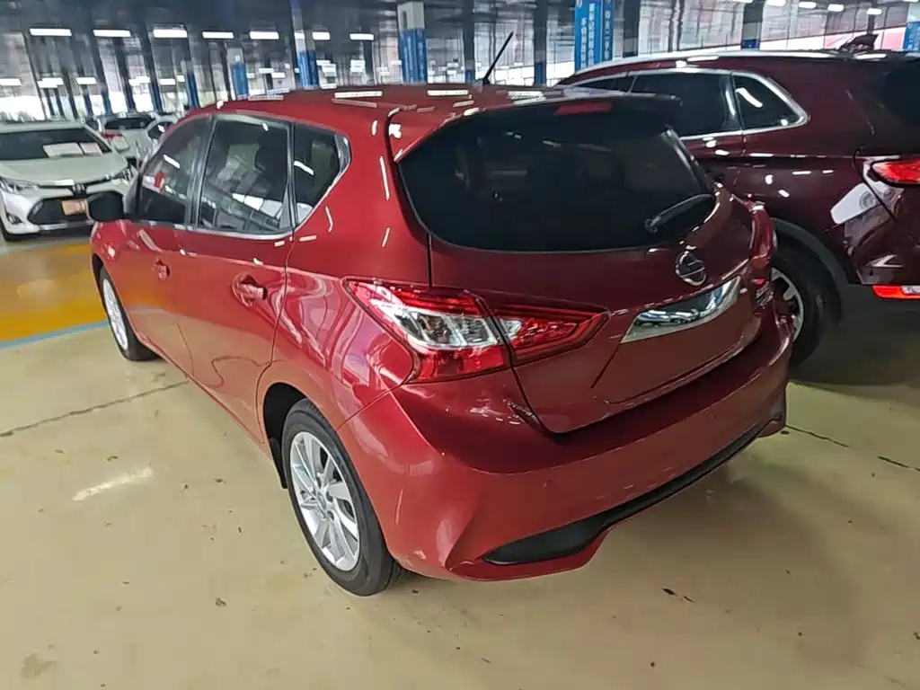 Nissan Tiida — миниатюра 5