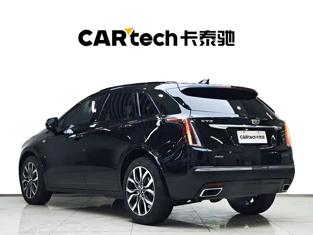 CADILLAC XT5