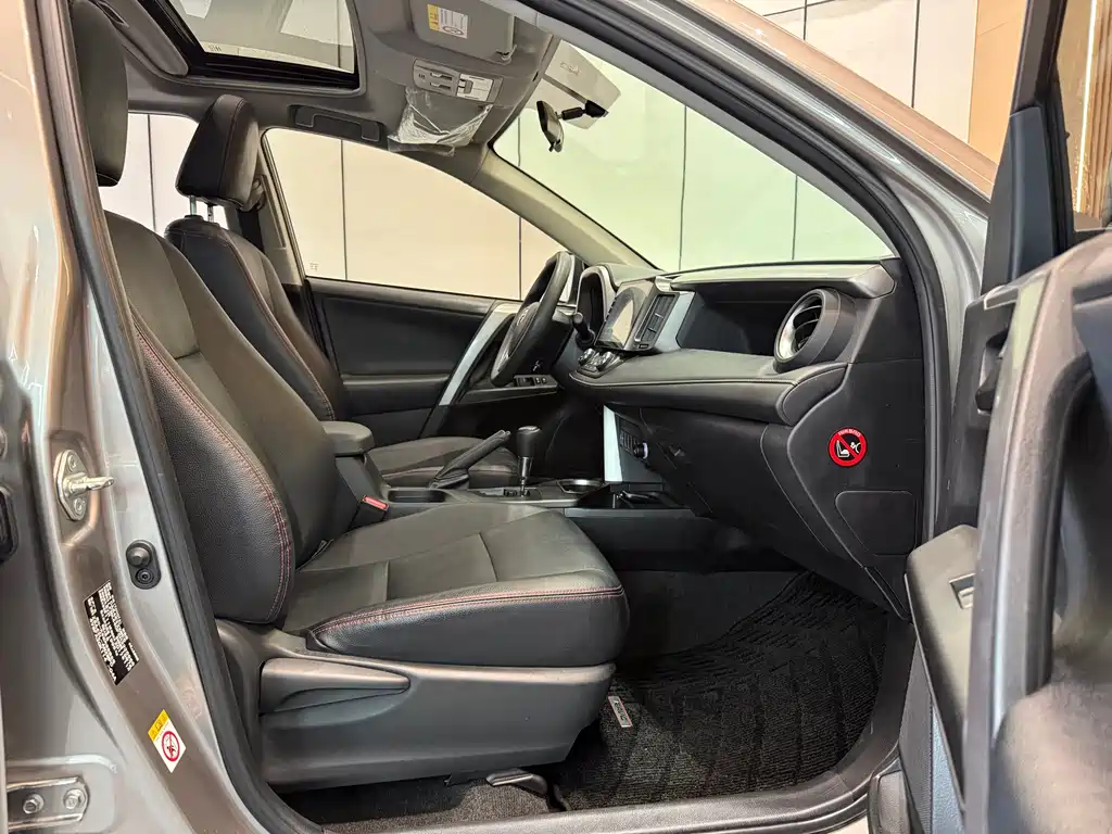 TOYOTA RAV4 RONGFANG