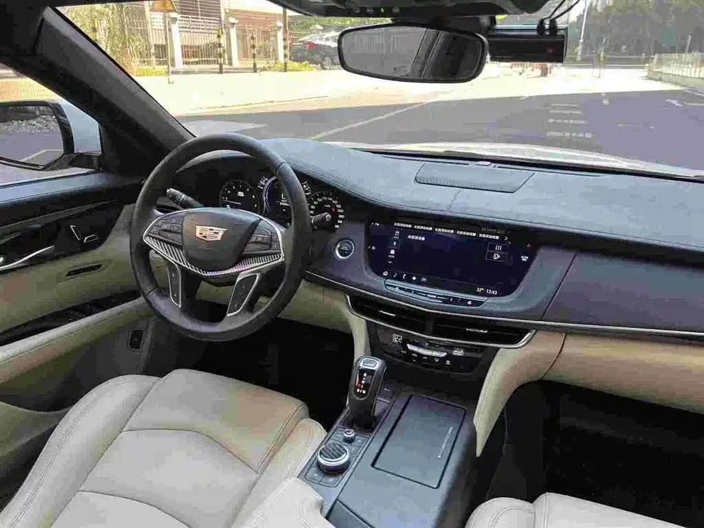 Cadillac CT6 — миниатюра 8