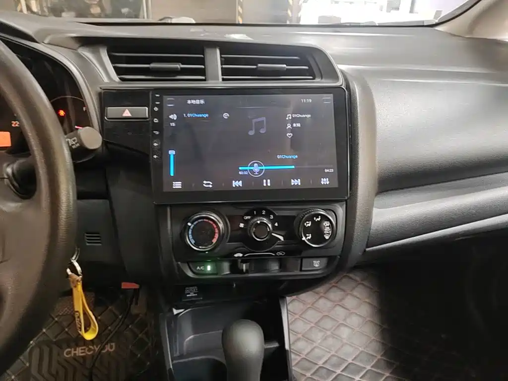 Honda Fit — миниатюра 13