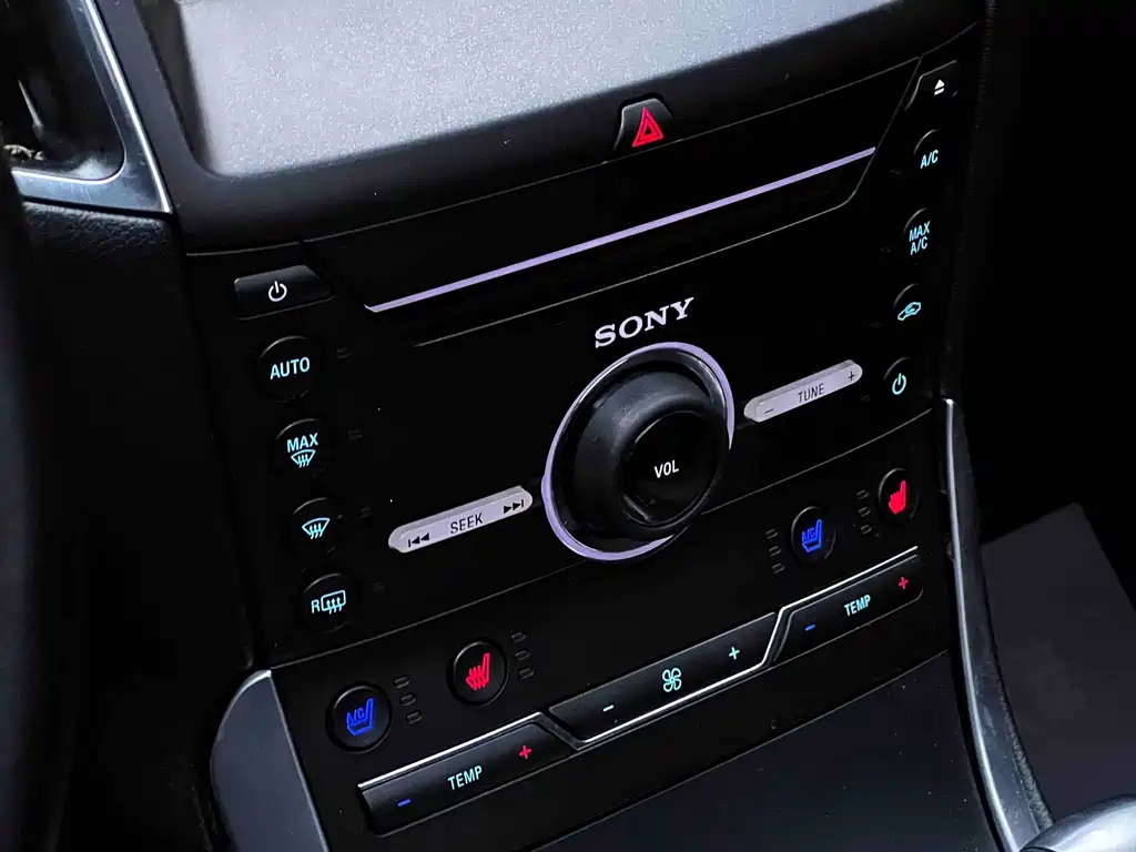 Ford Edge — миниатюра 12