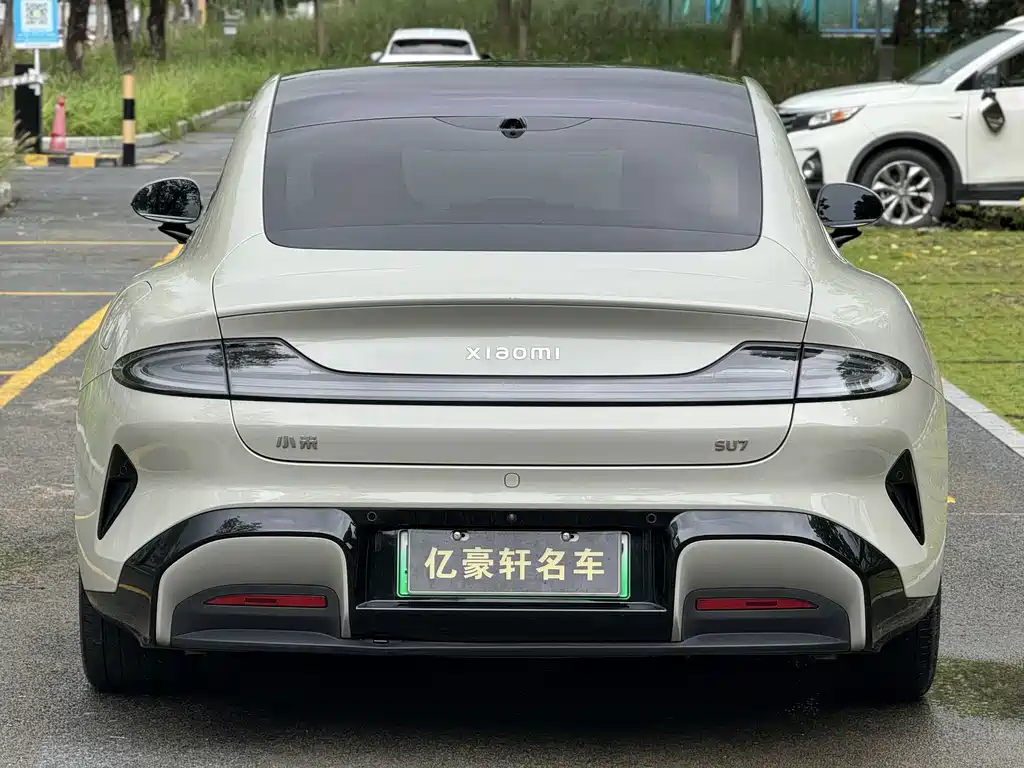 Xiaomi SU7 — миниатюра 5