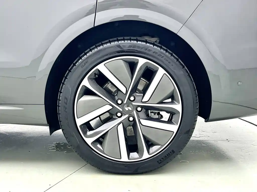 Li Auto Li L6 — миниатюра 5