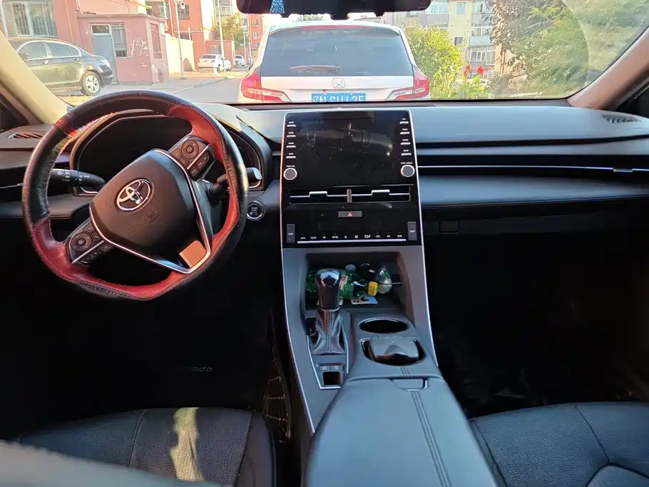 Toyota Avalon — миниатюра 12