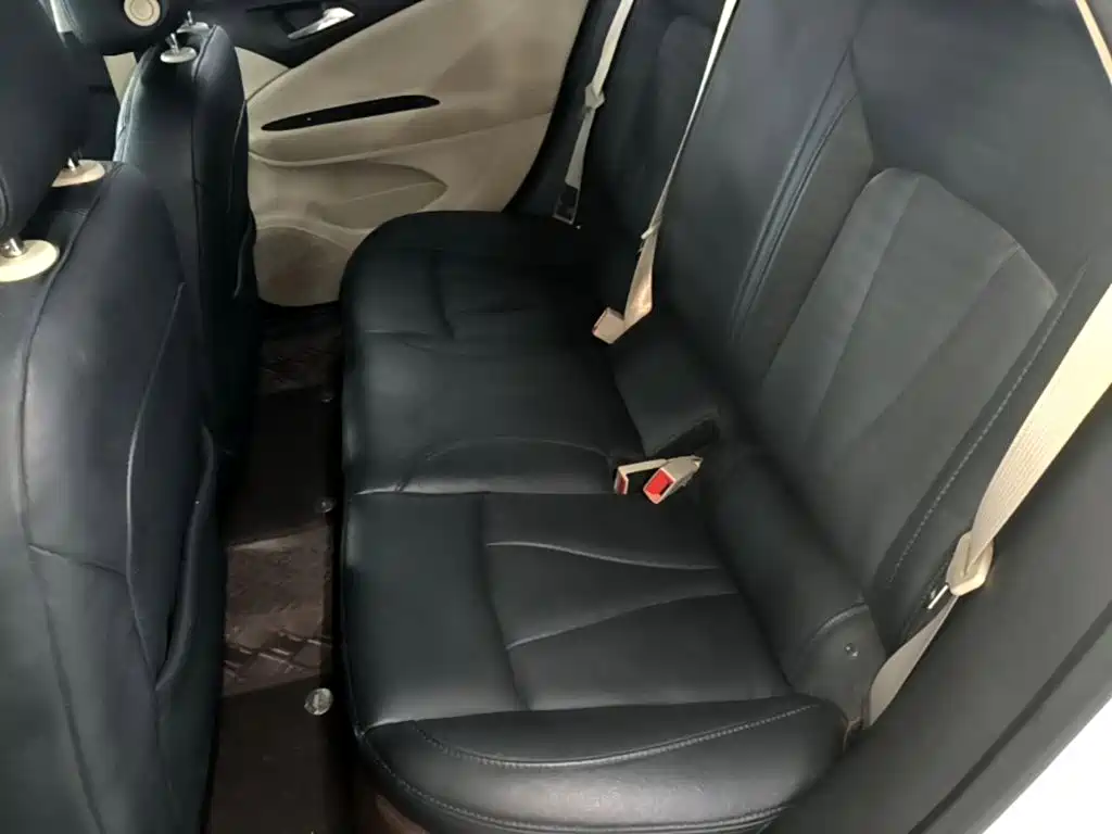 Buick Verano — миниатюра 17