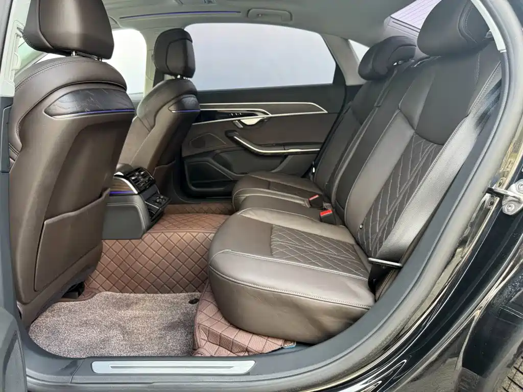 Audi A8 — миниатюра 15