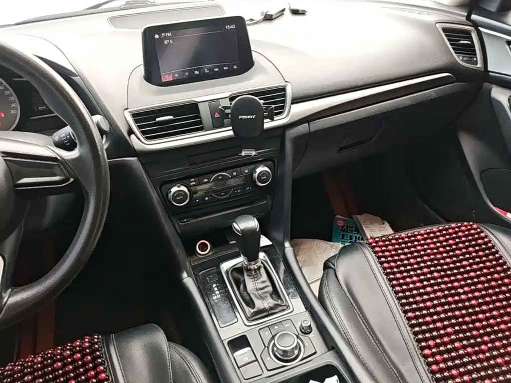 Mazda 3 Axela — миниатюра 13