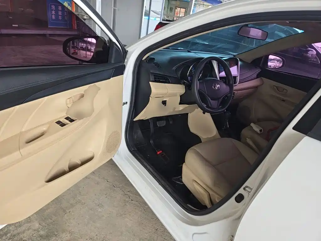 Toyota Vios FS — миниатюра 16