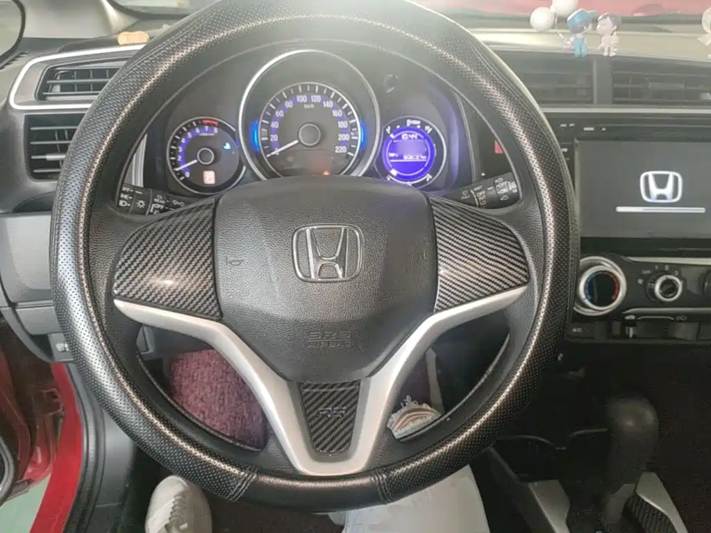 Honda Fit — миниатюра 11