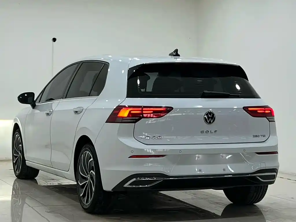 Volkswagen Golf — миниатюра 9