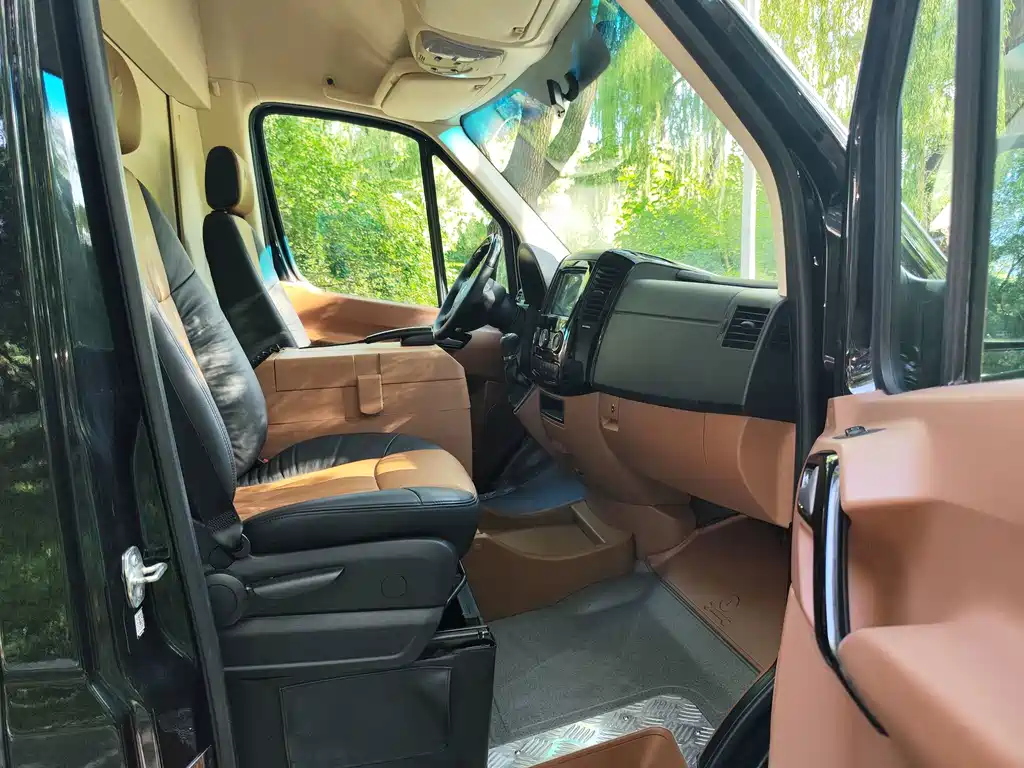 Mercedes-Benz Sprinter — миниатюра 7
