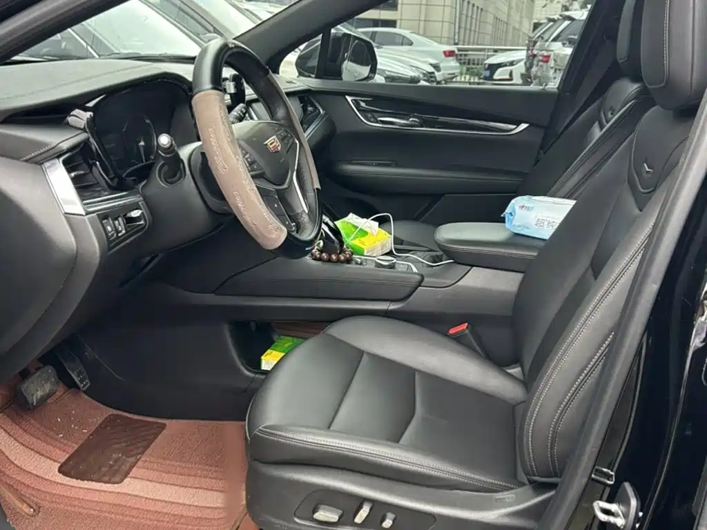 Cadillac XT5 — миниатюра 11
