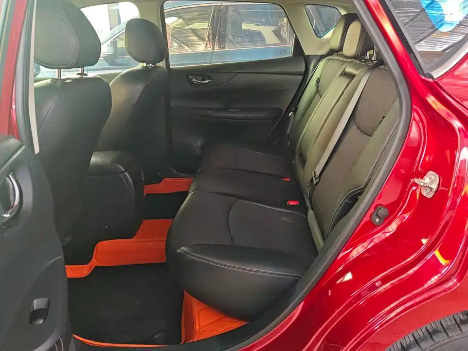 Nissan Tiida — миниатюра 11
