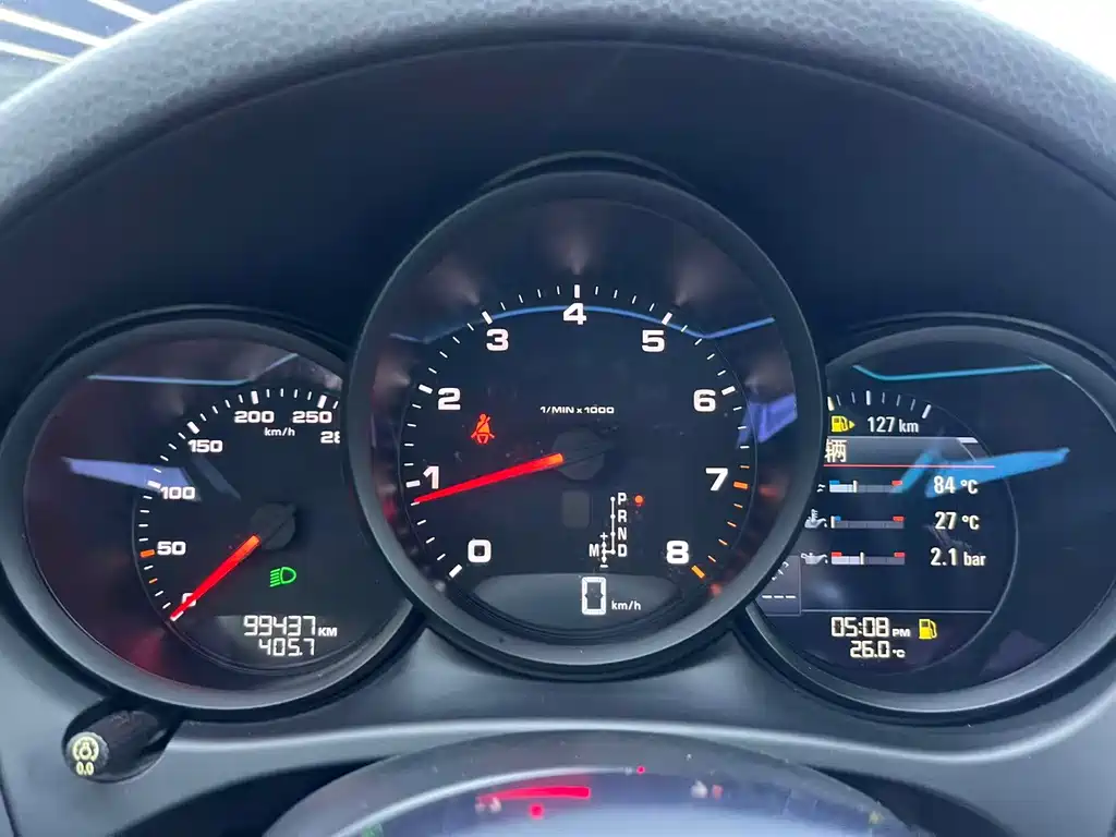 Porsche Macan — миниатюра 11