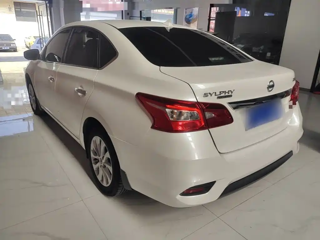 Nissan Sylphy — миниатюра 5