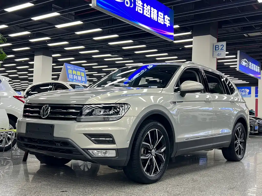 Volkswagen Tiguan L — миниатюра 12