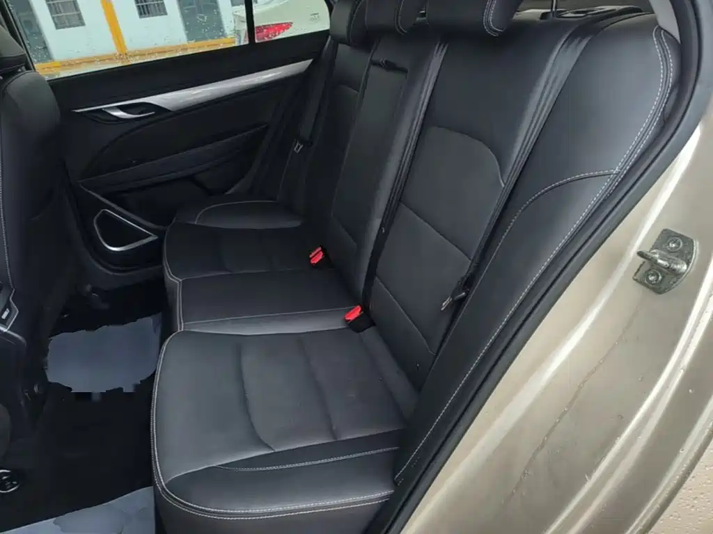 Geely Emgrand — миниатюра 17