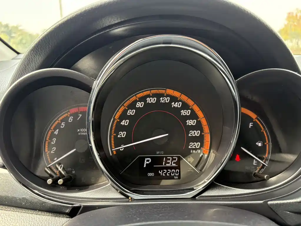 TOYOTA YARIS L ZHIXUAN