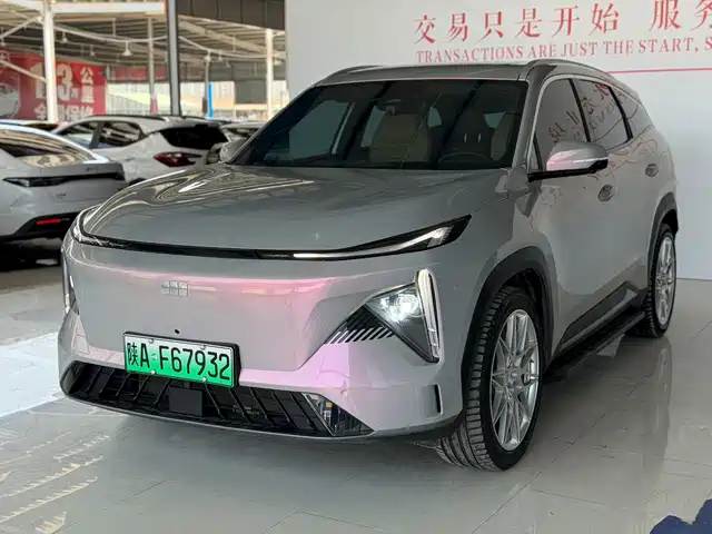 2024 Geely Galaxy L7