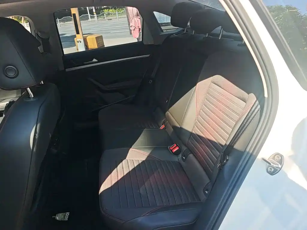 Volkswagen Lavida — миниатюра 17