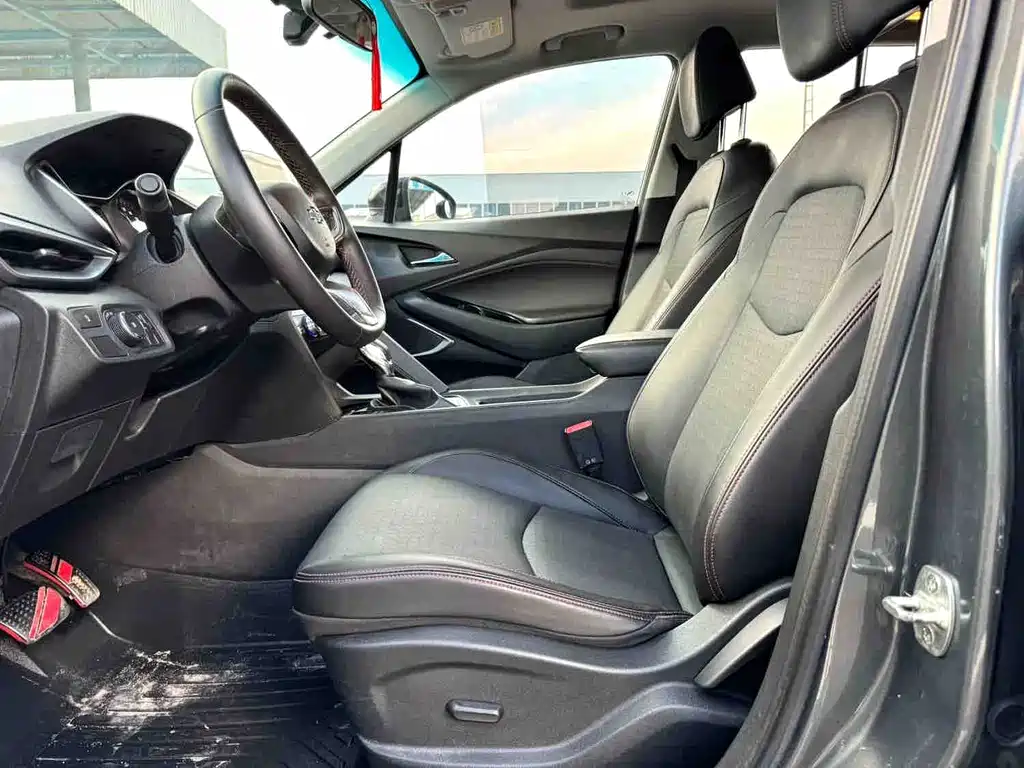 Chevrolet Volando — миниатюра 7