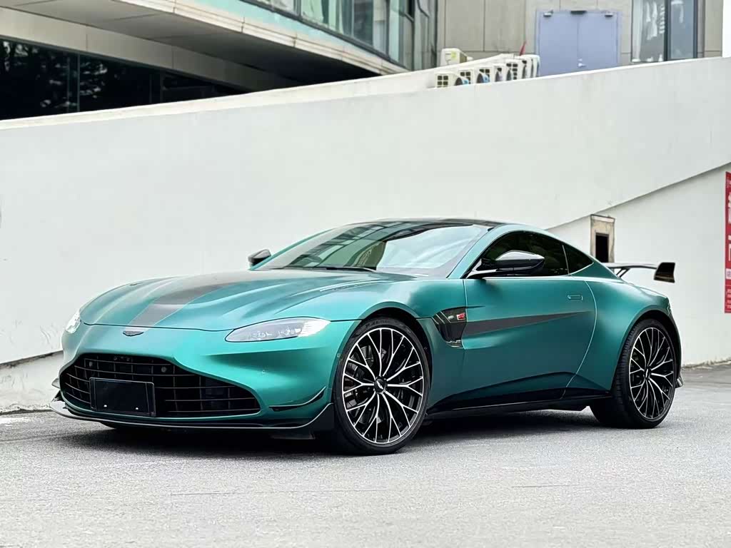 Aston Martin V8 Vantage