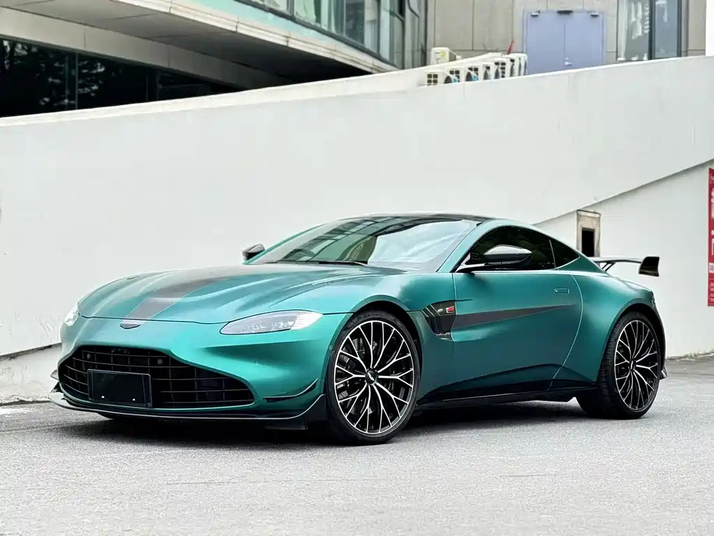 Aston Martin V8 Vantage