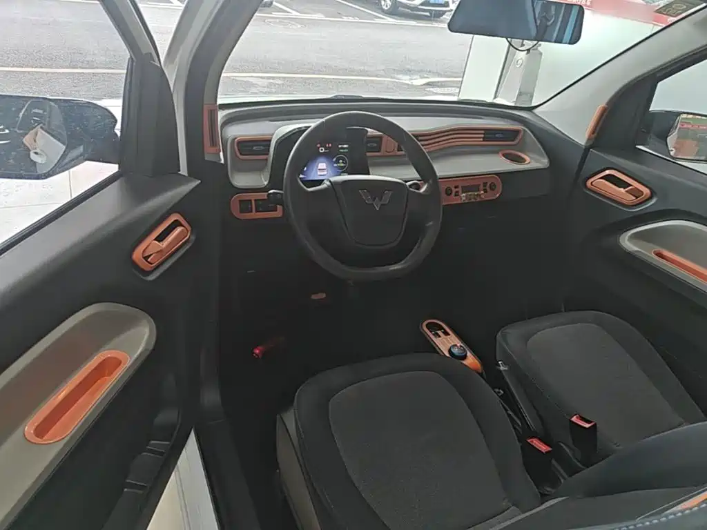 Wuling MINIEV — миниатюра 10