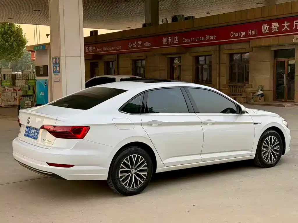 Volkswagen Sagitar — миниатюра 6