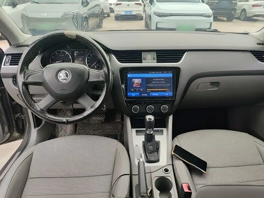 Skoda Octavia — миниатюра 10