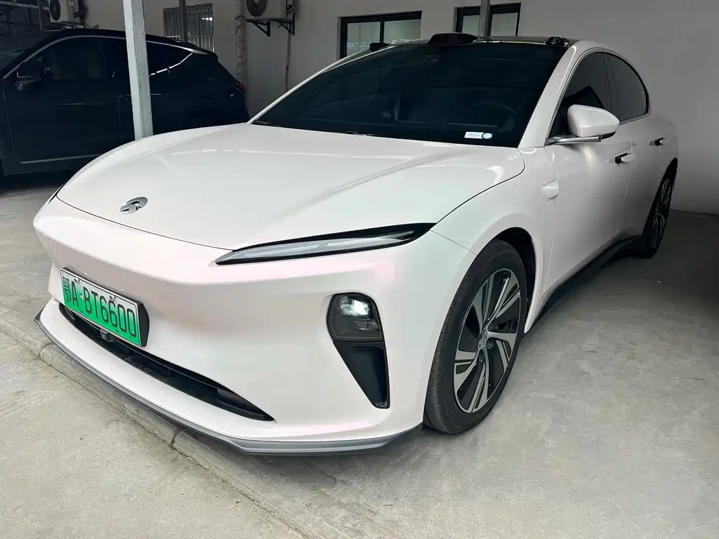NIO NIO ET5
