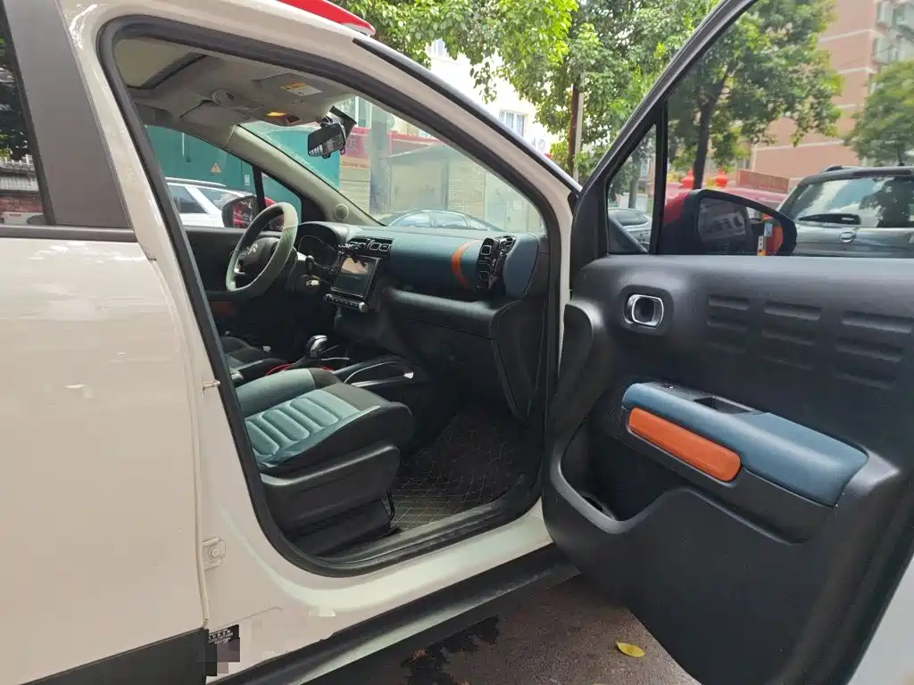 Citroen C4 Aircross — миниатюра 19