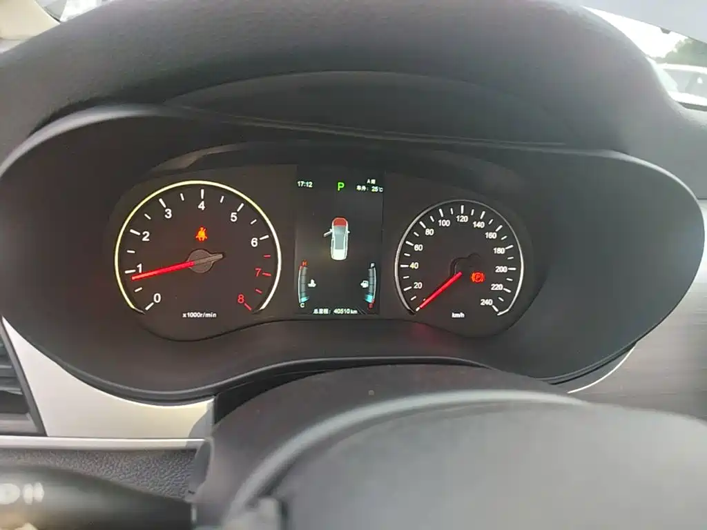 BYD MAX — миниатюра 12